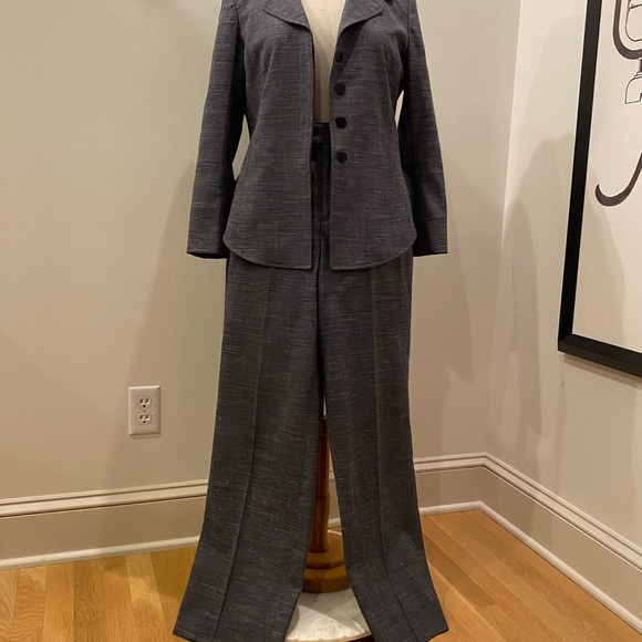 Ellen Tracy Womens 2 Pc Blue Wool Pant Suit w Tie Belt /  Size 2 - Picture 8 of 10